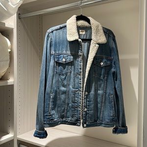 Gap sherpa denim jacket